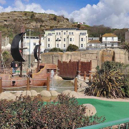 Master Accommodation Suite 9 Single Room With Roof Top Views Hastings Luaran gambar