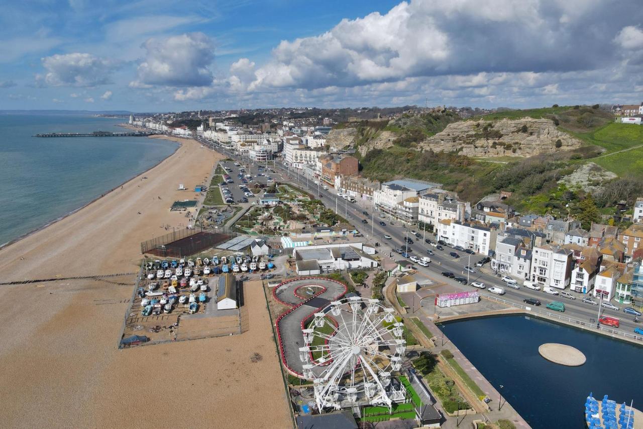 Master Accommodation Suite 9 Single Room With Roof Top Views Hastings Luaran gambar