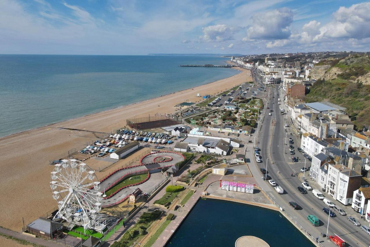 Master Accommodation Suite 9 Single Room With Roof Top Views Hastings Luaran gambar