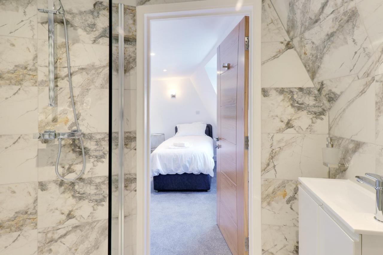 Master Accommodation Suite 9 Single Room With Roof Top Views Hastings Luaran gambar