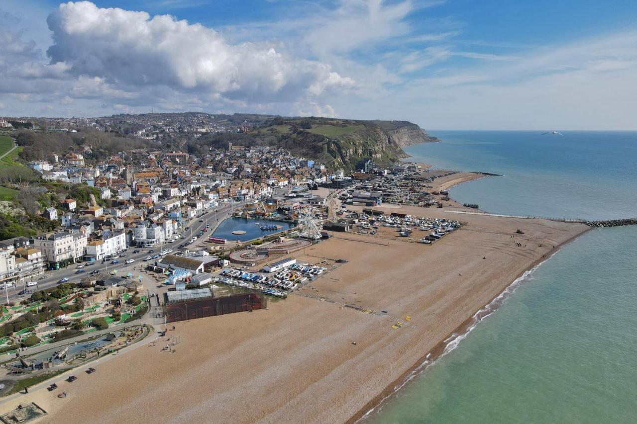 Master Accommodation Suite 9 Single Room With Roof Top Views Hastings Luaran gambar